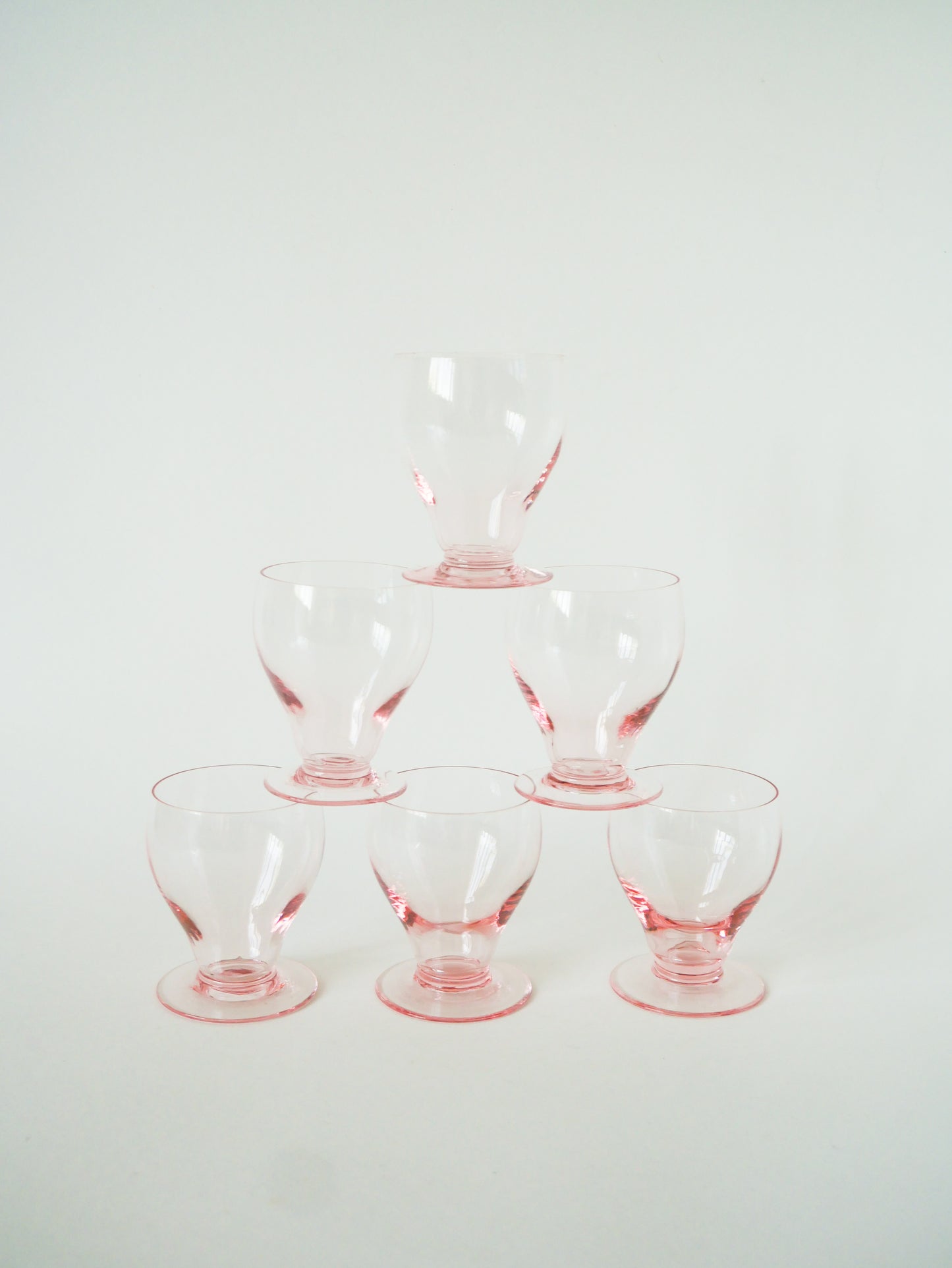 Lot de 6 petits verres à vin, Rose, Art Déco, 1930