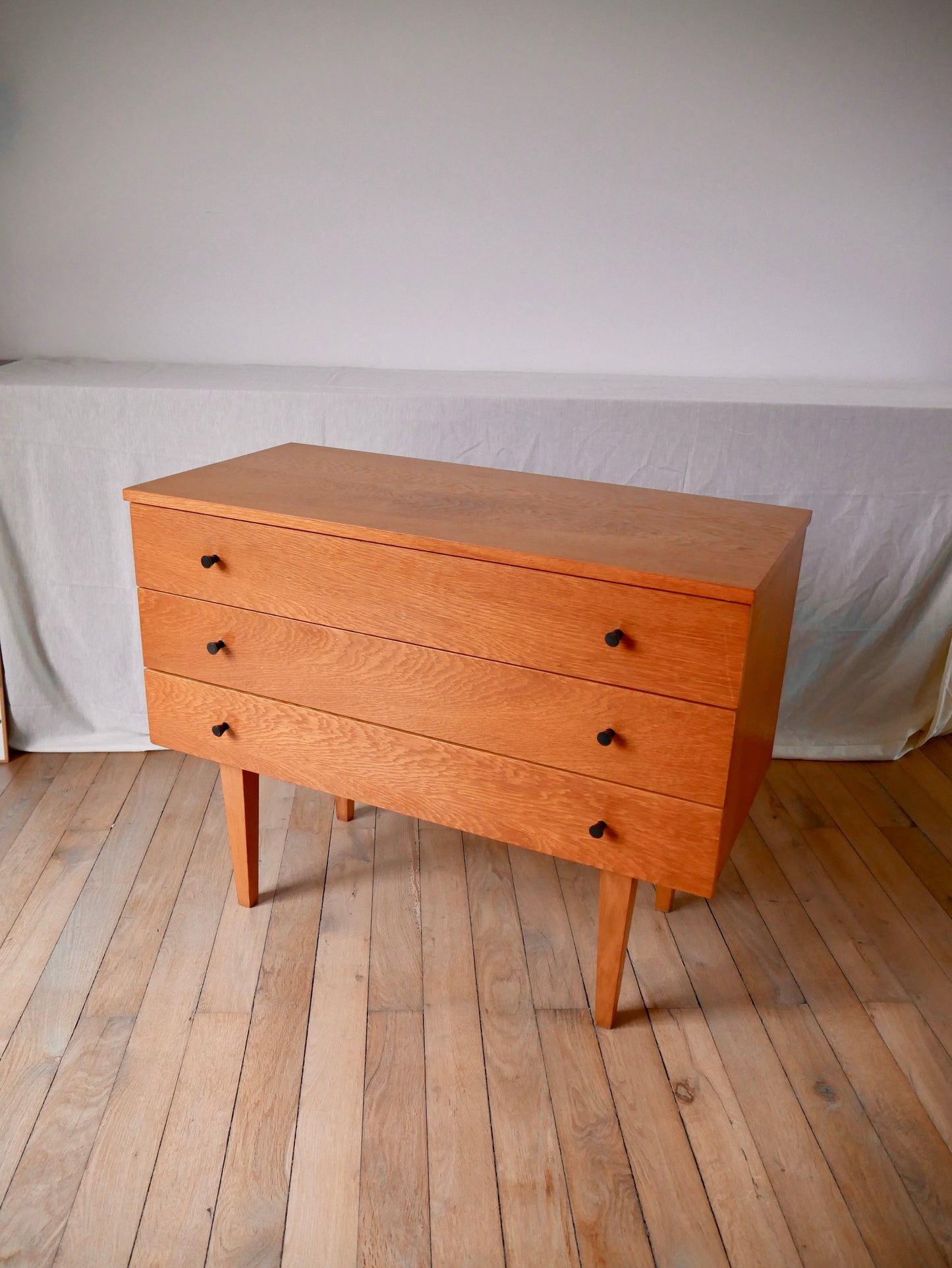 Commode scandinave design en chêne blond Mid-Century Circa 1950