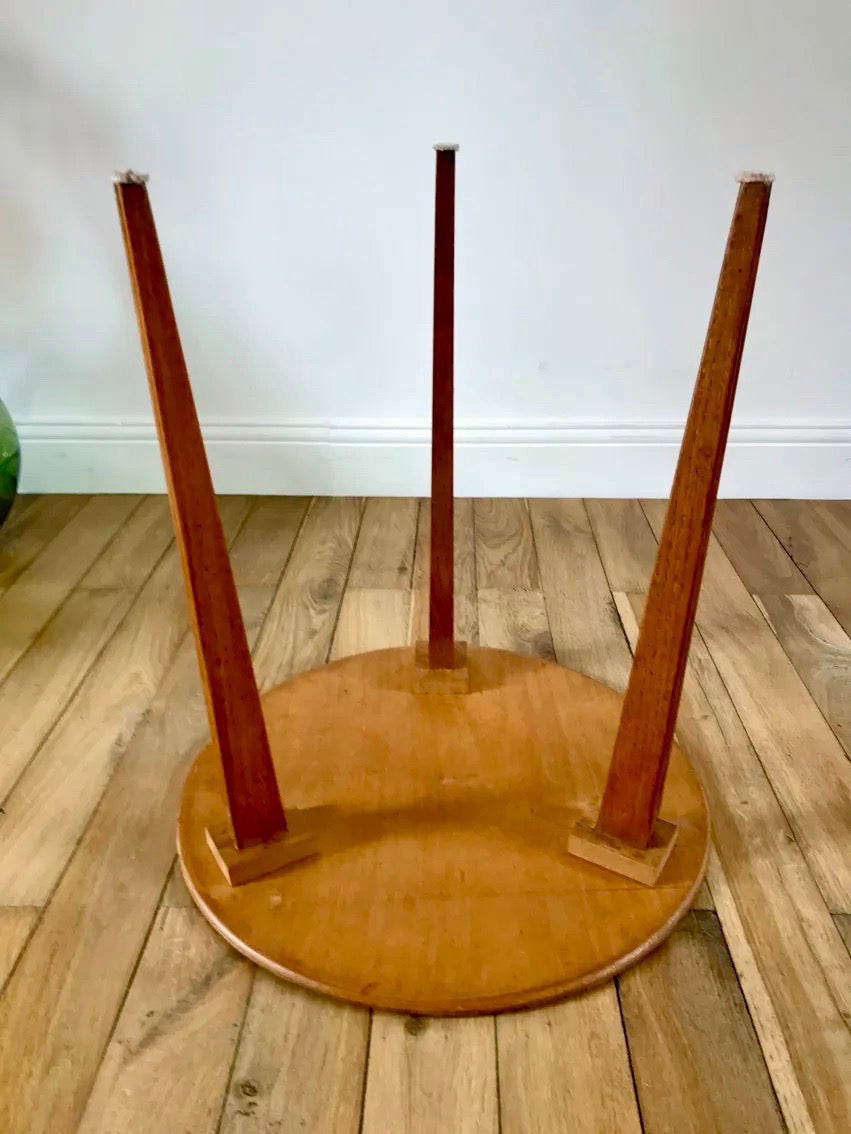 Table d'appoint tripode en placage de bois années 50-60