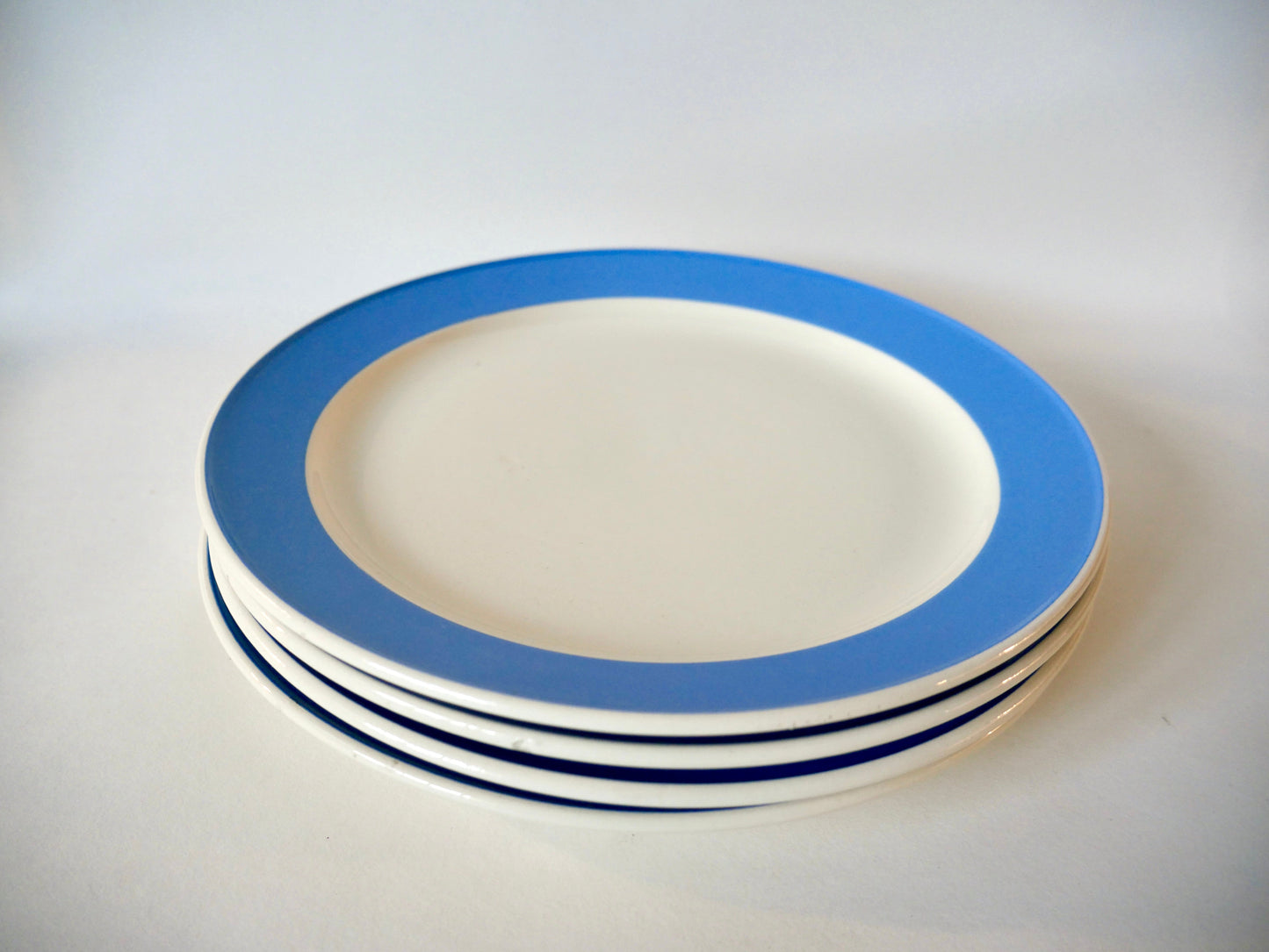 Lot de 4 assiettes plates Villeroy & Boch modèle Orléans bleu ciel années 50