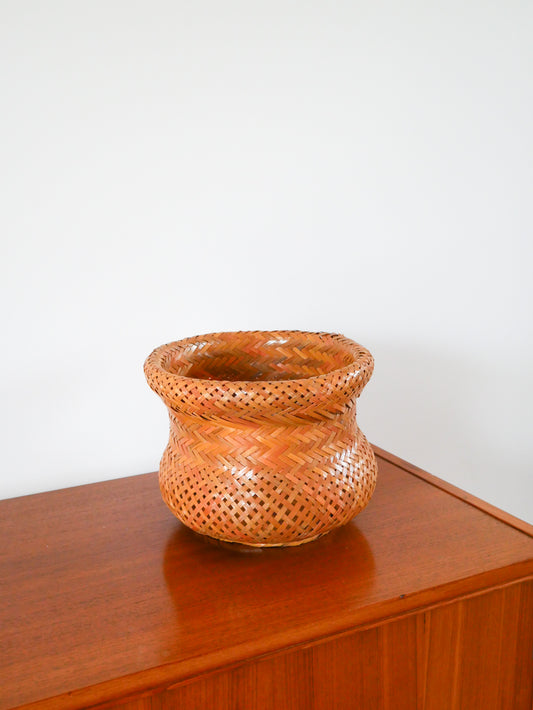 Grand cache-pot en rotin Design 1970