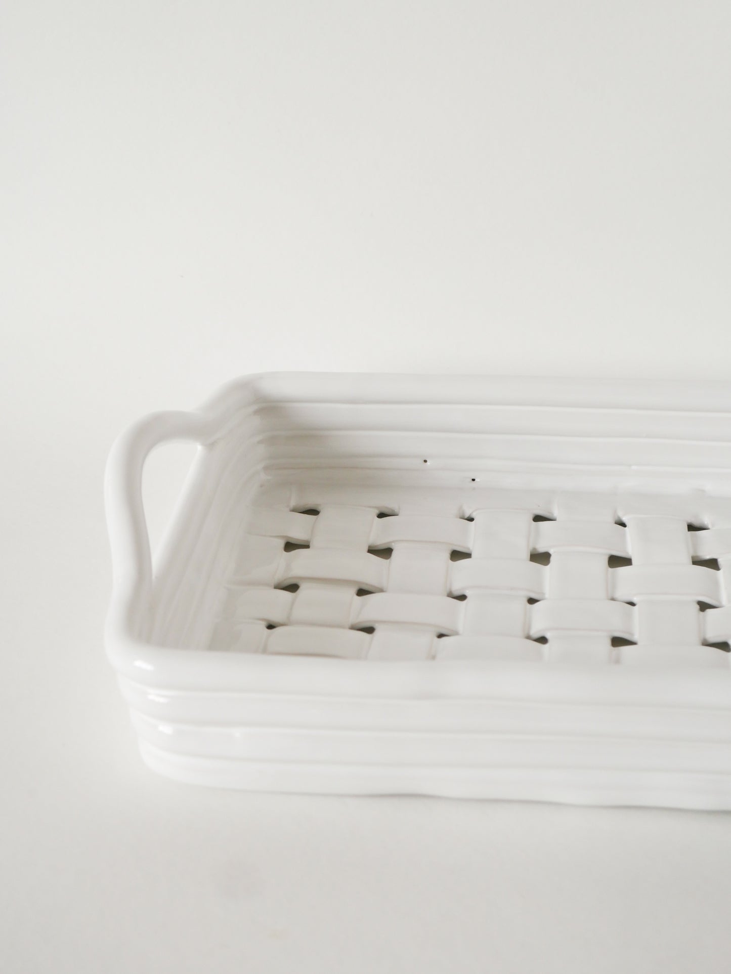 Plateau en céramique tressée, Blanc, 1970