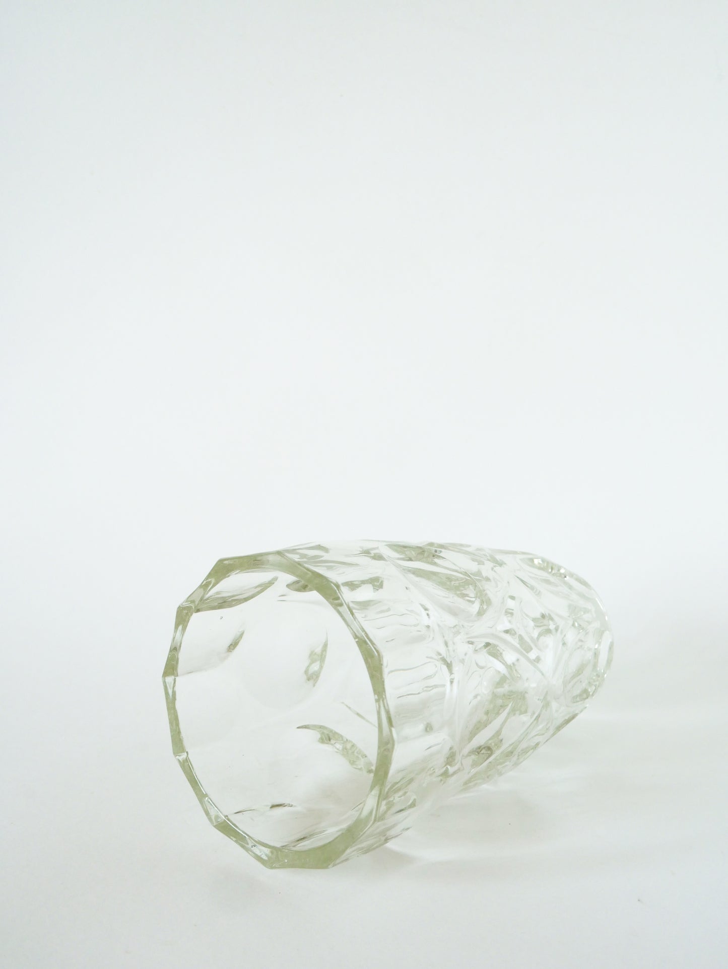 Grand vase en verre moulé, Art Déco, 1930 - 20 X 14 cm