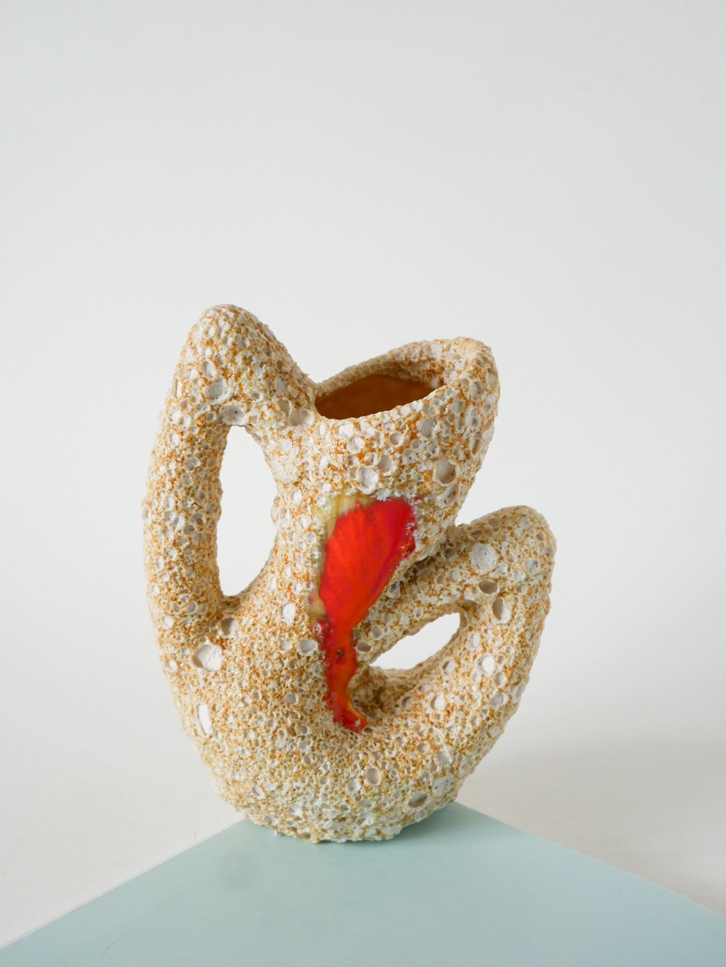 Petit vase en céramique forme organique, Fat Lava, Jaune & Orange, 1970