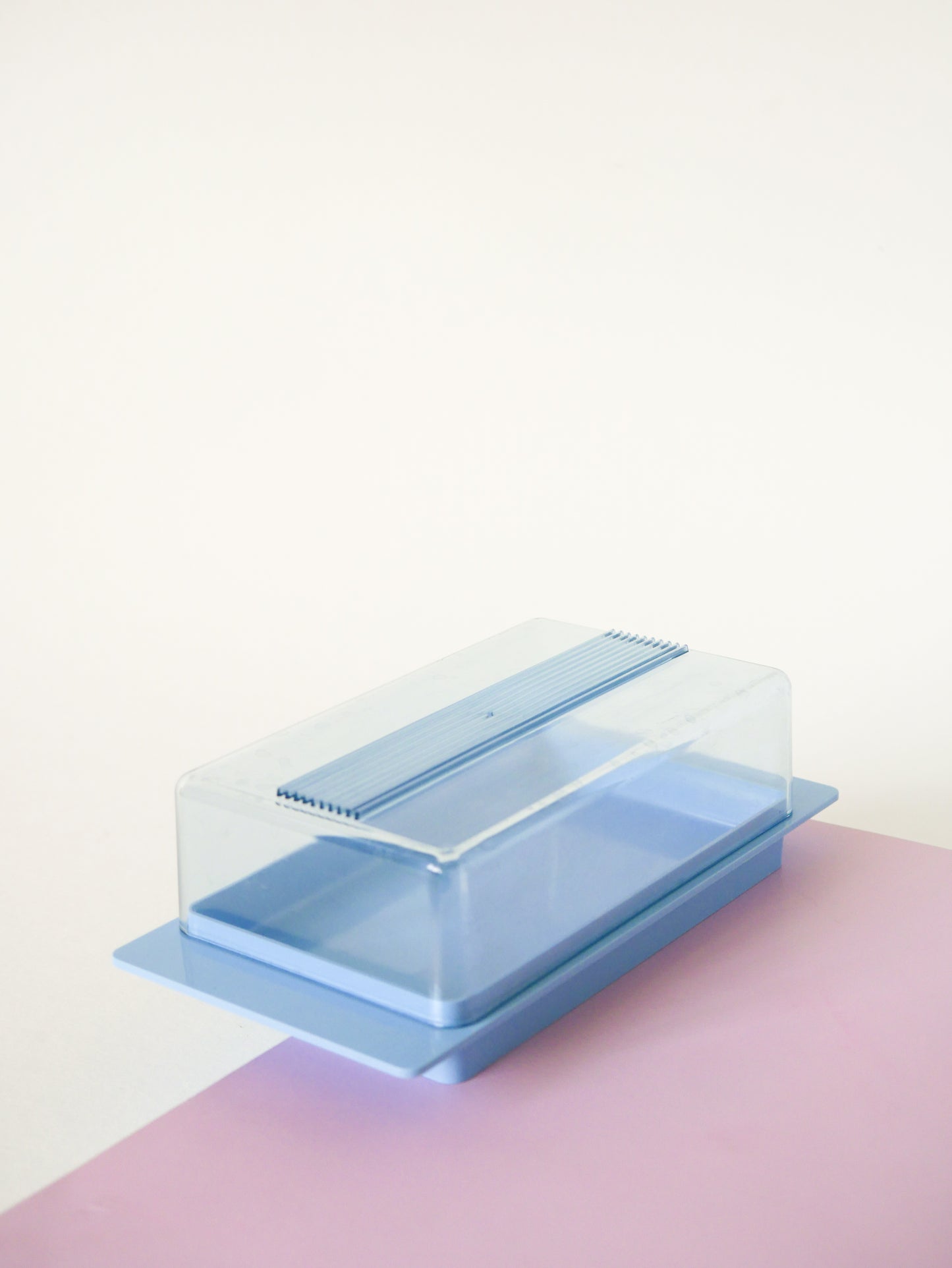 Beurrier en plastique, Bleu Bébé, 1970