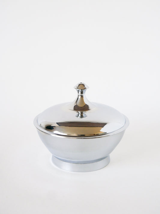 Boîte en inox, Design, 1970