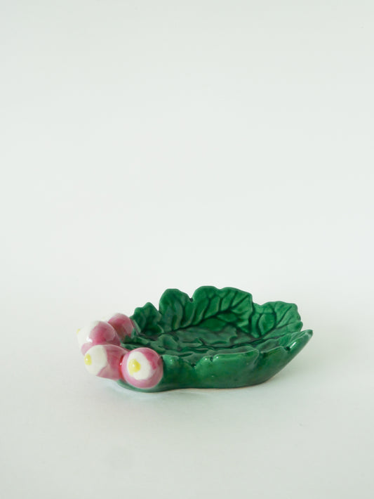 Vide-poche en barbotine, modèle "Radis", Signé Vallauris, 1970