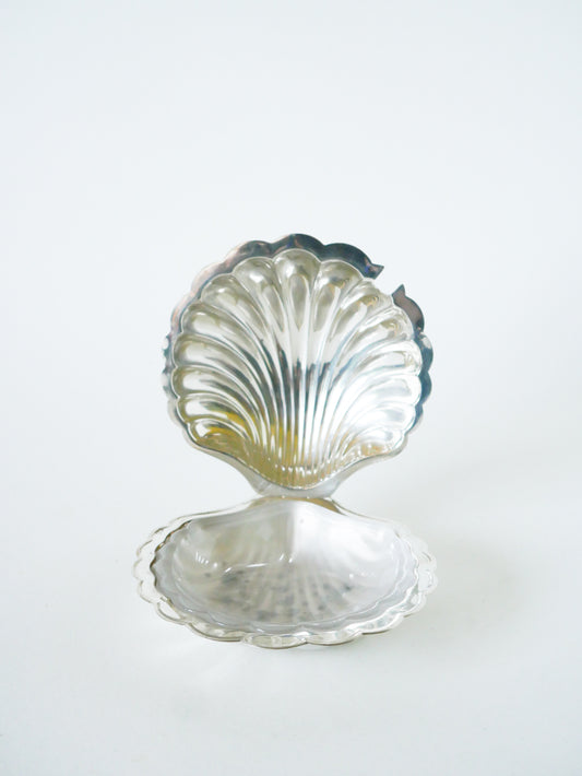 Vide-poche coquillage en métal argenté et verre, 1970