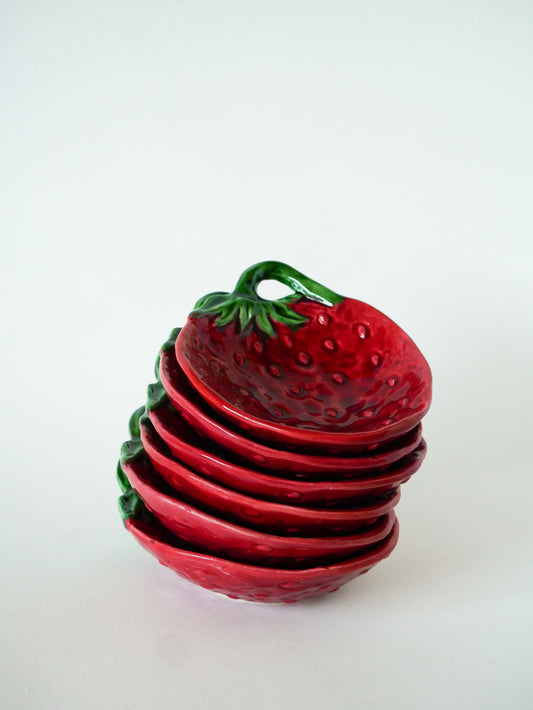 Ensemble de 6 ramequins en barbotine, modèle Framboise, Vallauris, 1970