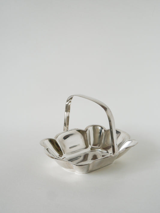 Coupe en métal argenté, 1950