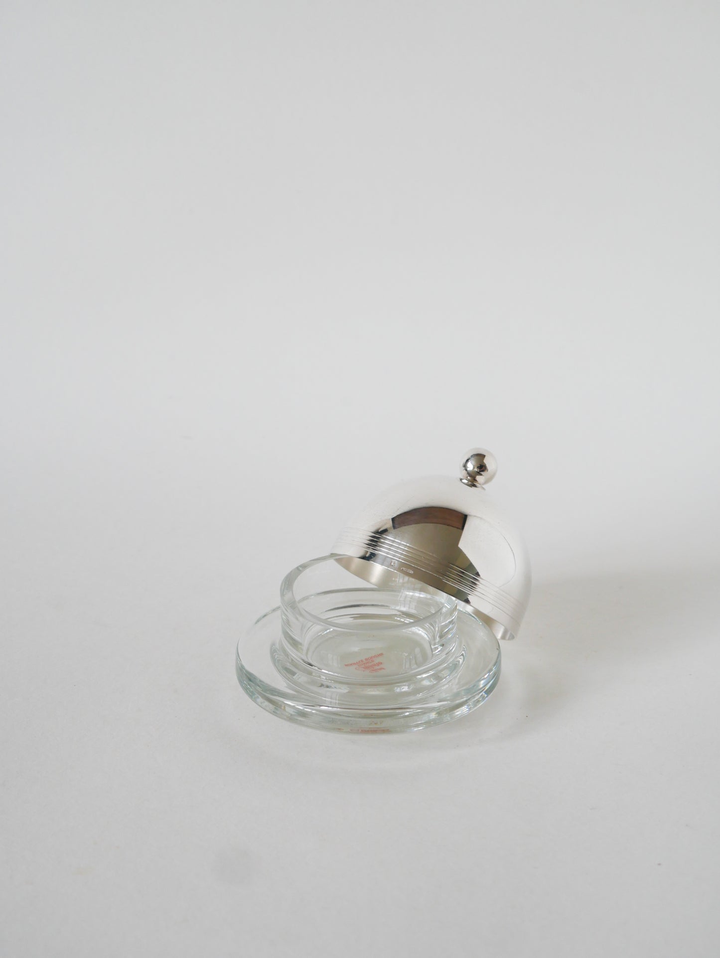 Beurrier en métal argenté et verre, St Hilaire, 1950