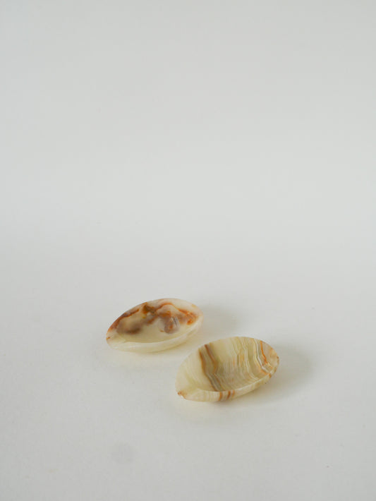 Paire de petits cendriers en onyx, Beige, 1970 - 8.5 X 6 cm