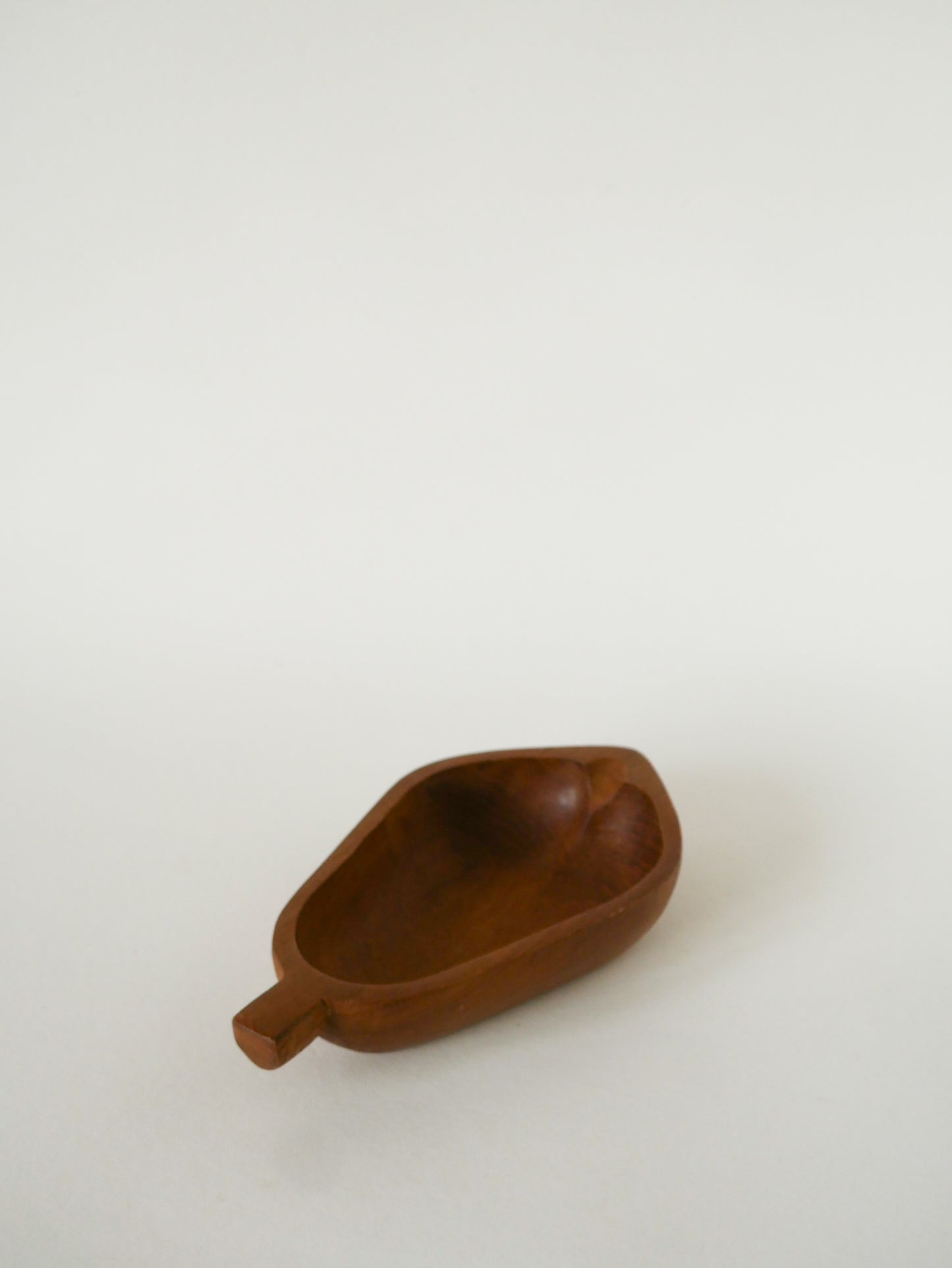 Vide-poche en Bois d'Olivier, Poire, 1970