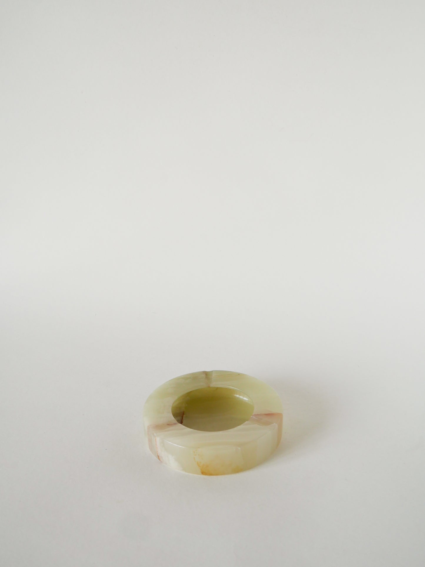 Cendrier en Onyx, Crème et Vert, Design, 1970 - 12.5 cm