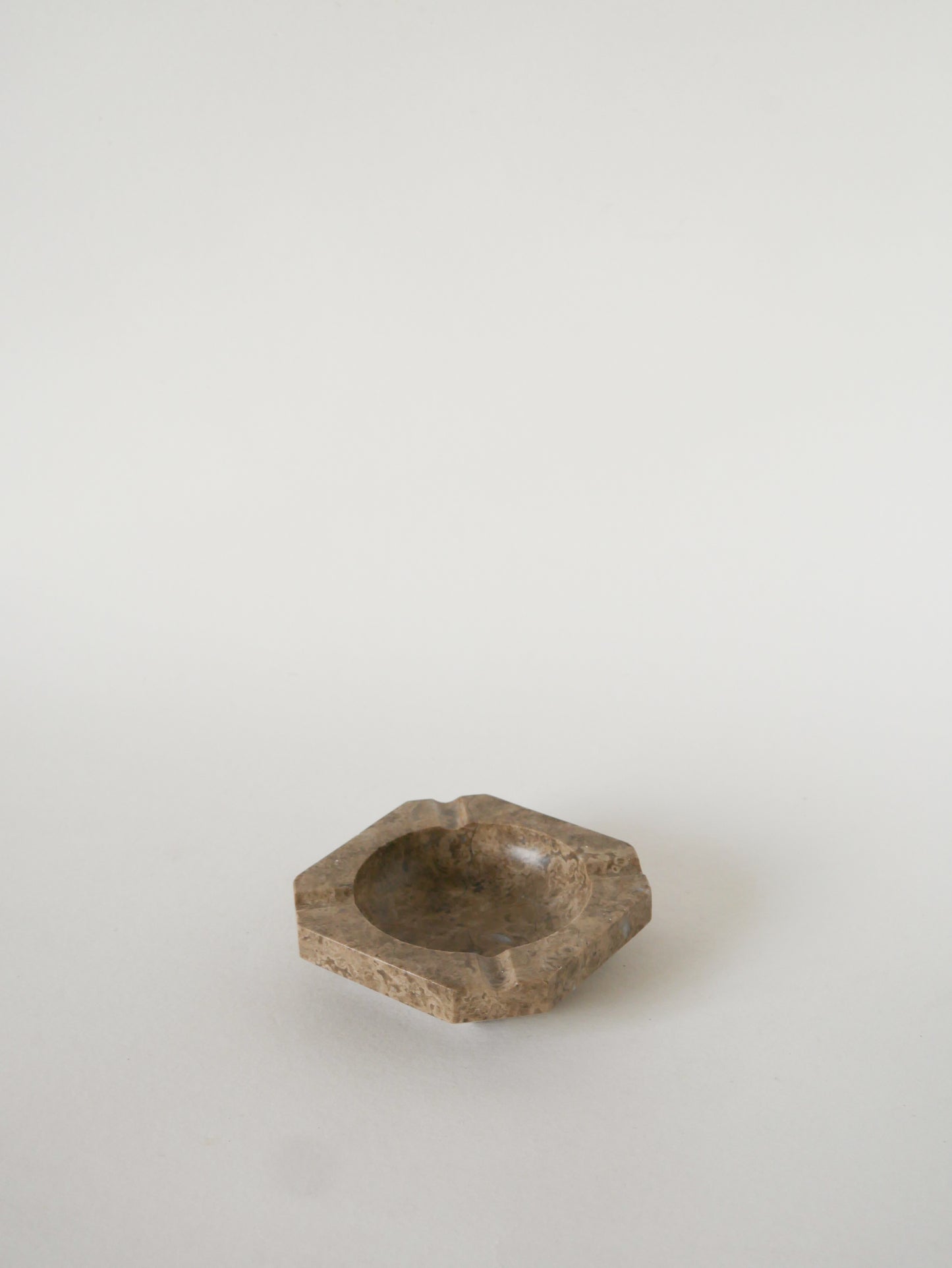 Cendrier en Marbre, forme Hexagonale, Gris, 1970