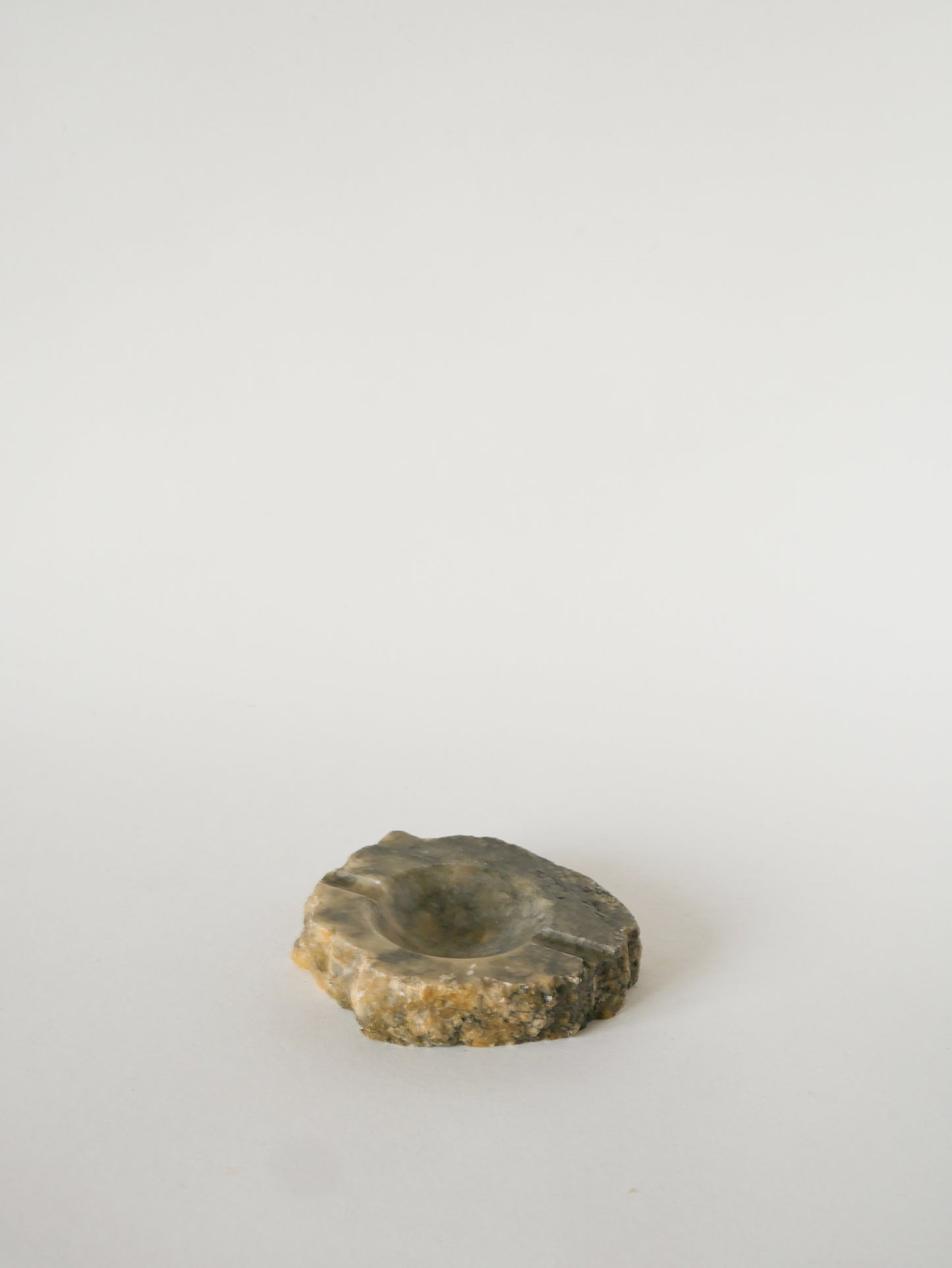 Grand cendrier en Albâtre, forme Libre, Gris, Made in Germany, 1970