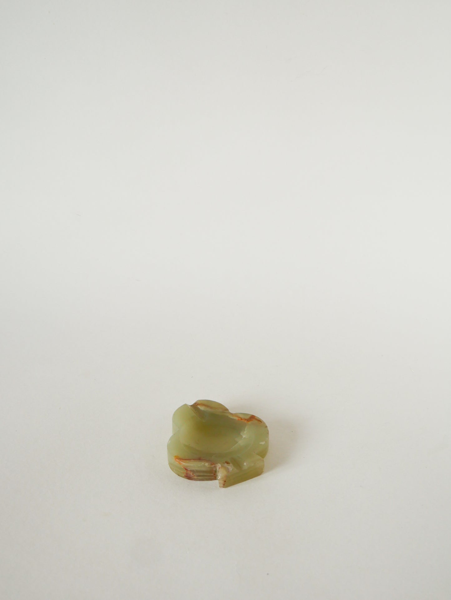 Vide-poche en Onyx, forme Trèfle, Vert et Marron, 1970