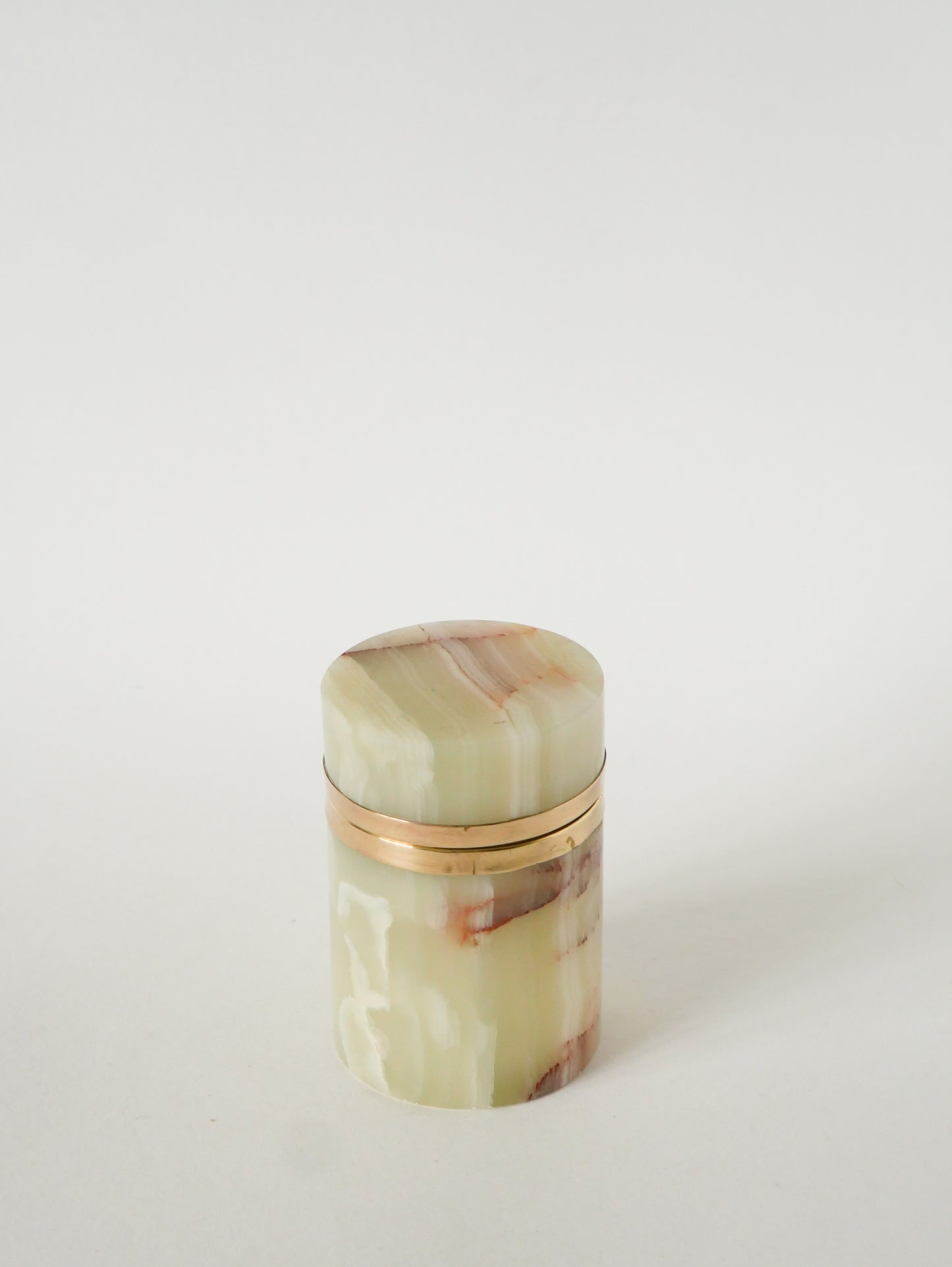 Grande boîte en Albâtre et Laiton, forme Cylindre, Design, 1970