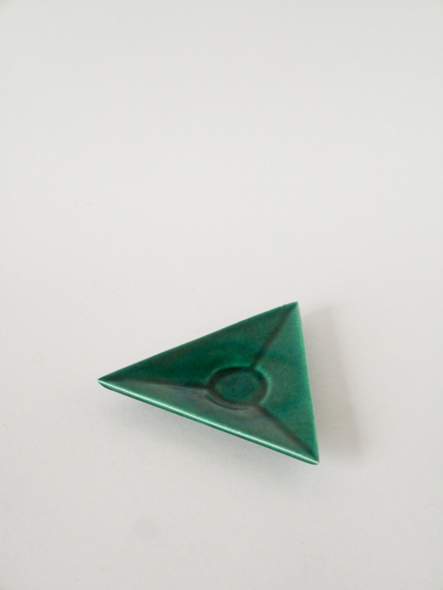 Mini vide-poche en céramique, Triangle, Vert, 1980