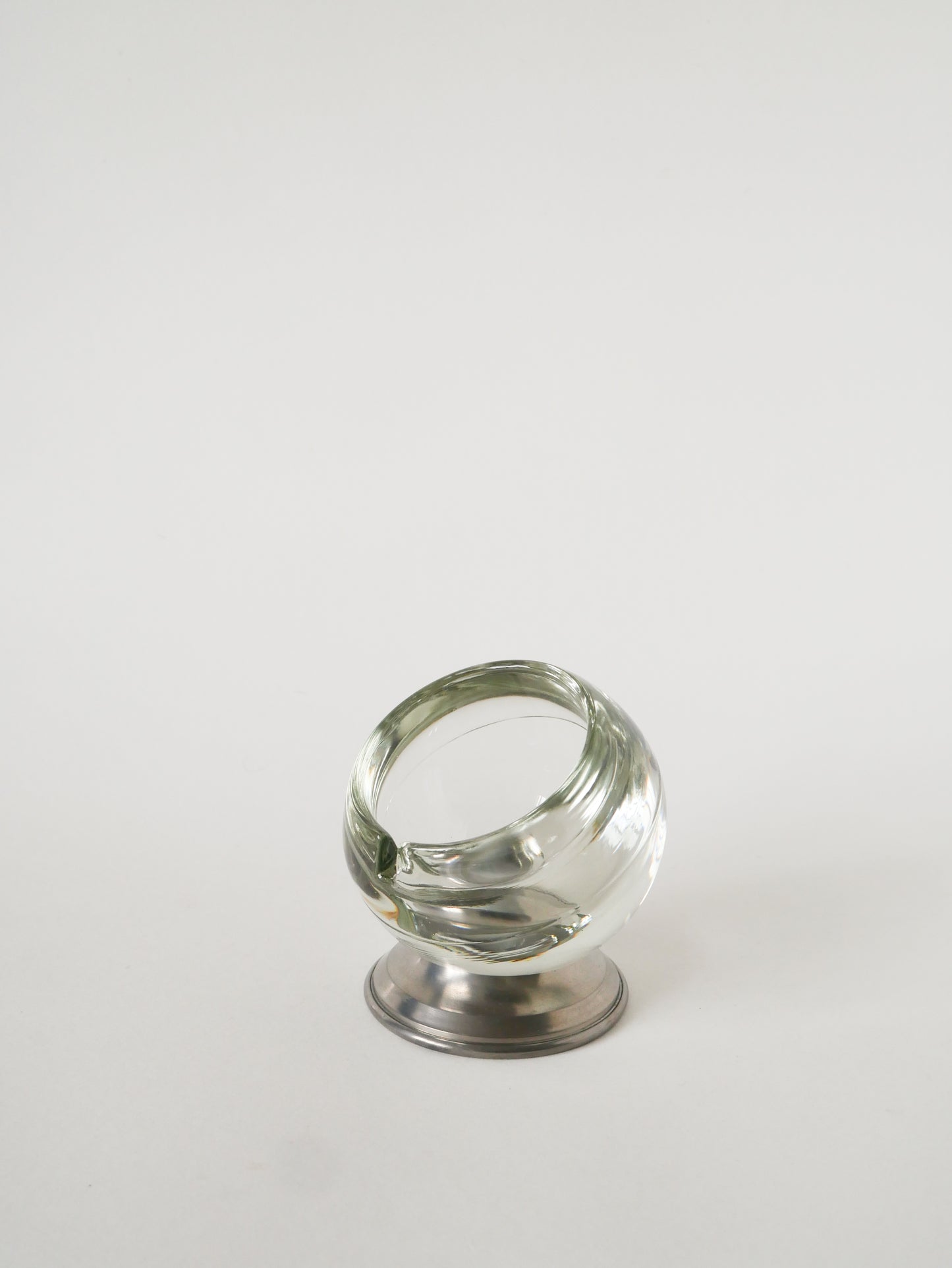 Grand vide-poche Ball en verre et étain, 1970