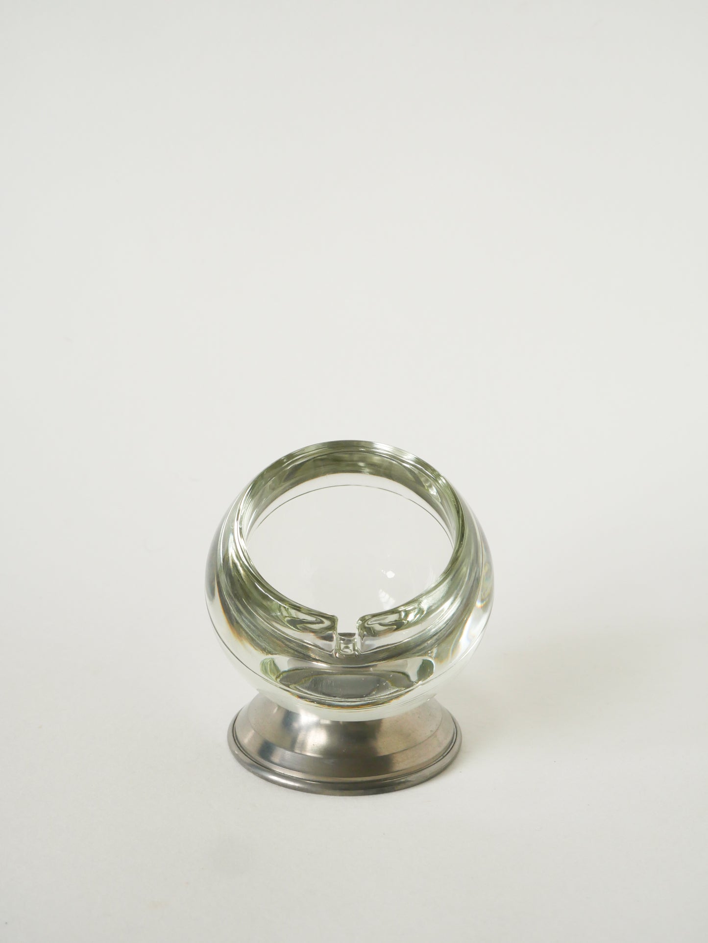 Grand vide-poche Ball en verre et étain, 1970