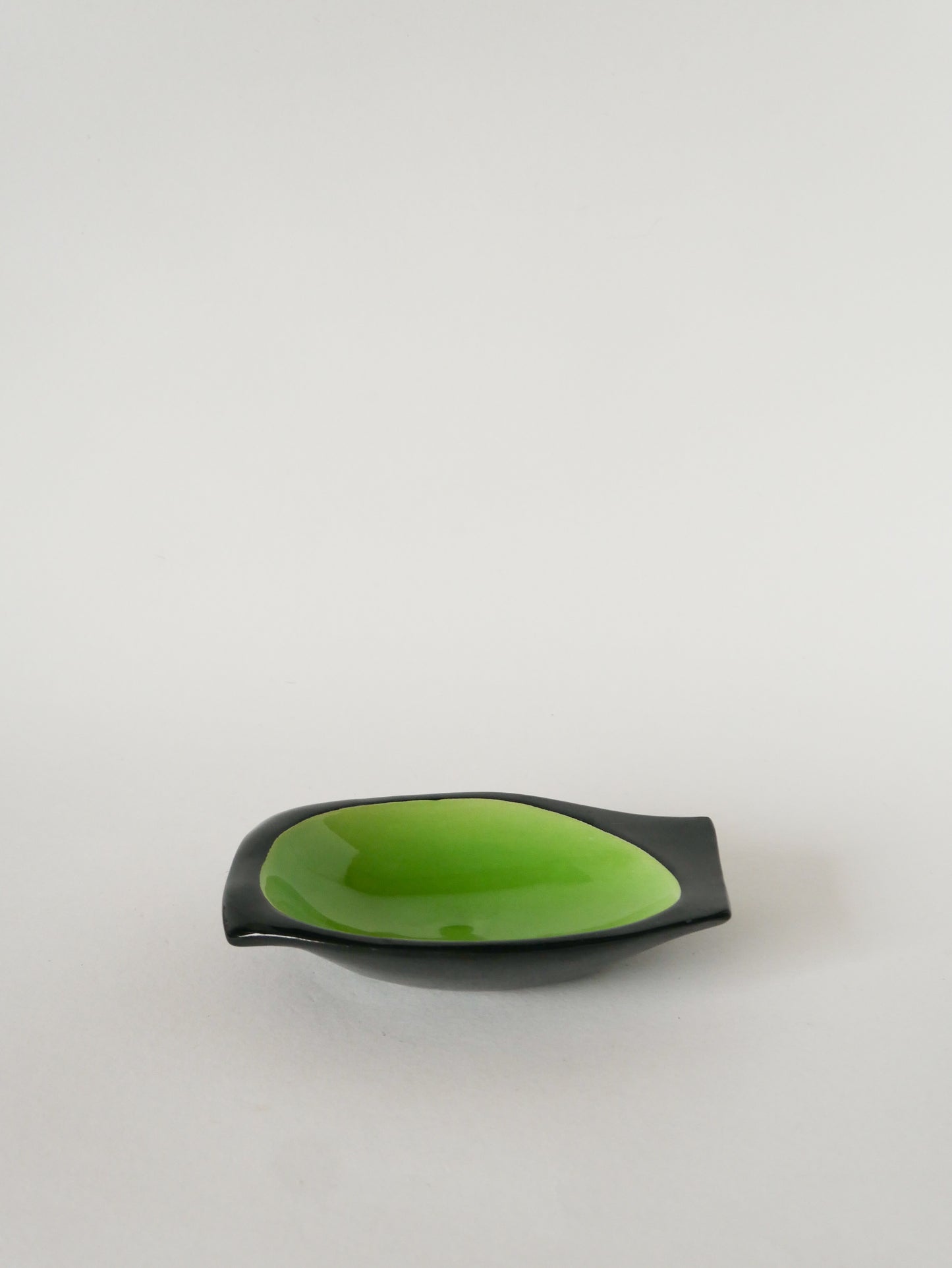 Paire de ramequins en céramique, Noir, Vert et Orange, Signés Vamet Paris, 1960