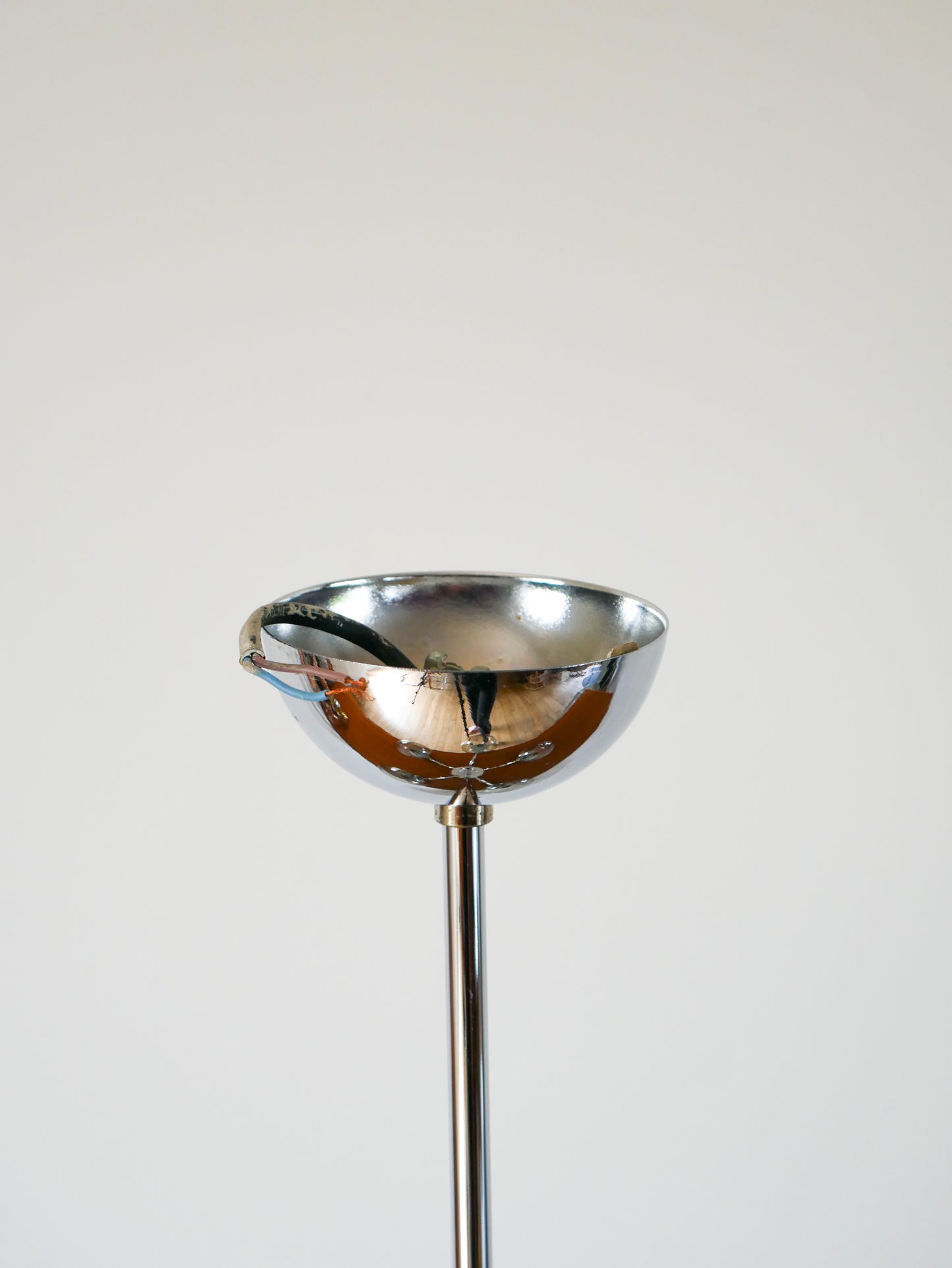 Lustre cinq branches, en chrome et globes en verre fumé, Design, 1970