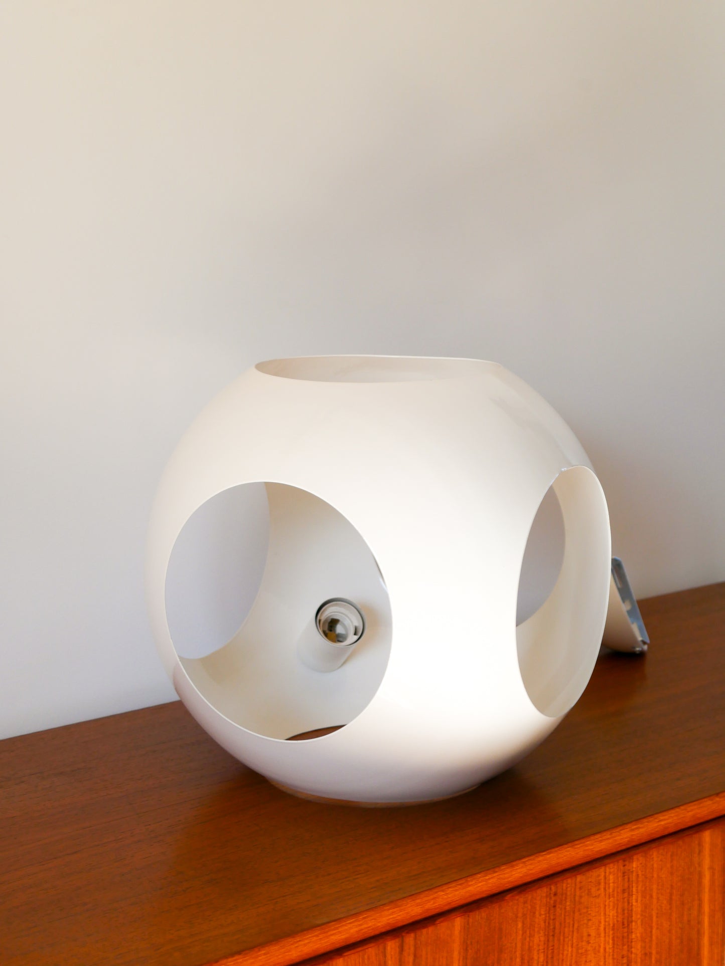 Grande suspension Design Eye ball en métal blanc, fil long, Space Age, UFO, 1970 - 32 cm, fil 40 cm