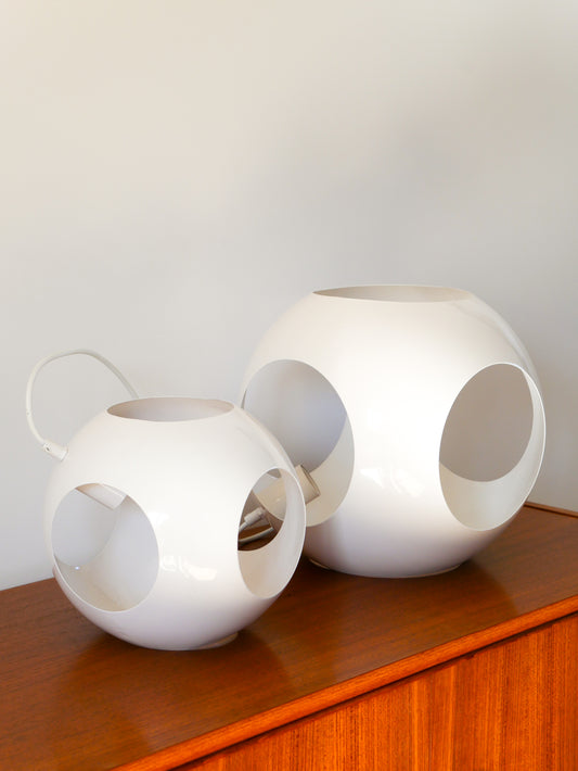 Grande suspension Design Eye ball en métal blanc, fil long, Space Age, UFO, 1970 - 32 cm, fil 40 cm