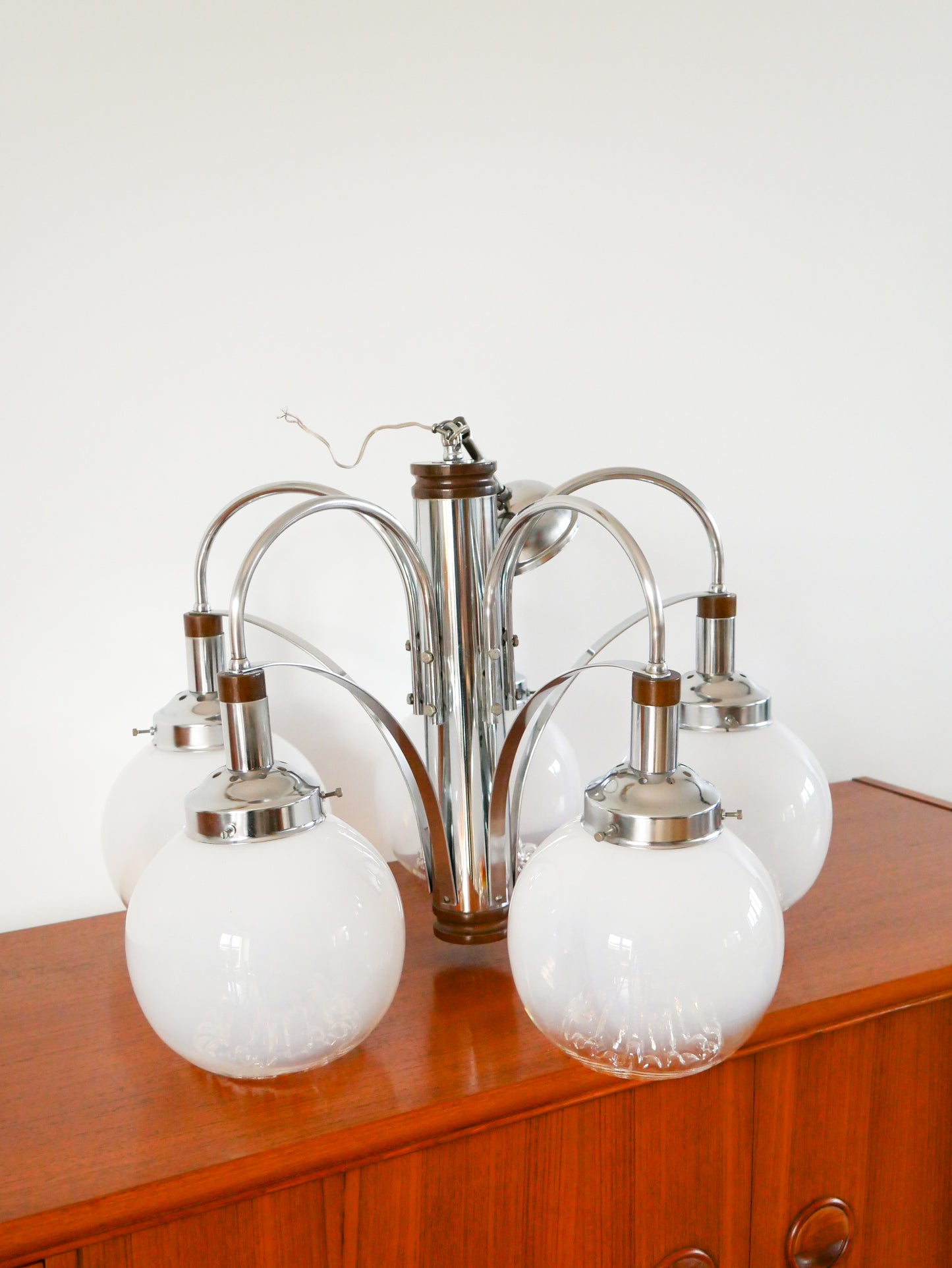 Lustre Gaetano Sciolari, 5 feux, en verre de Murano, Opaline et Ambré, 1970