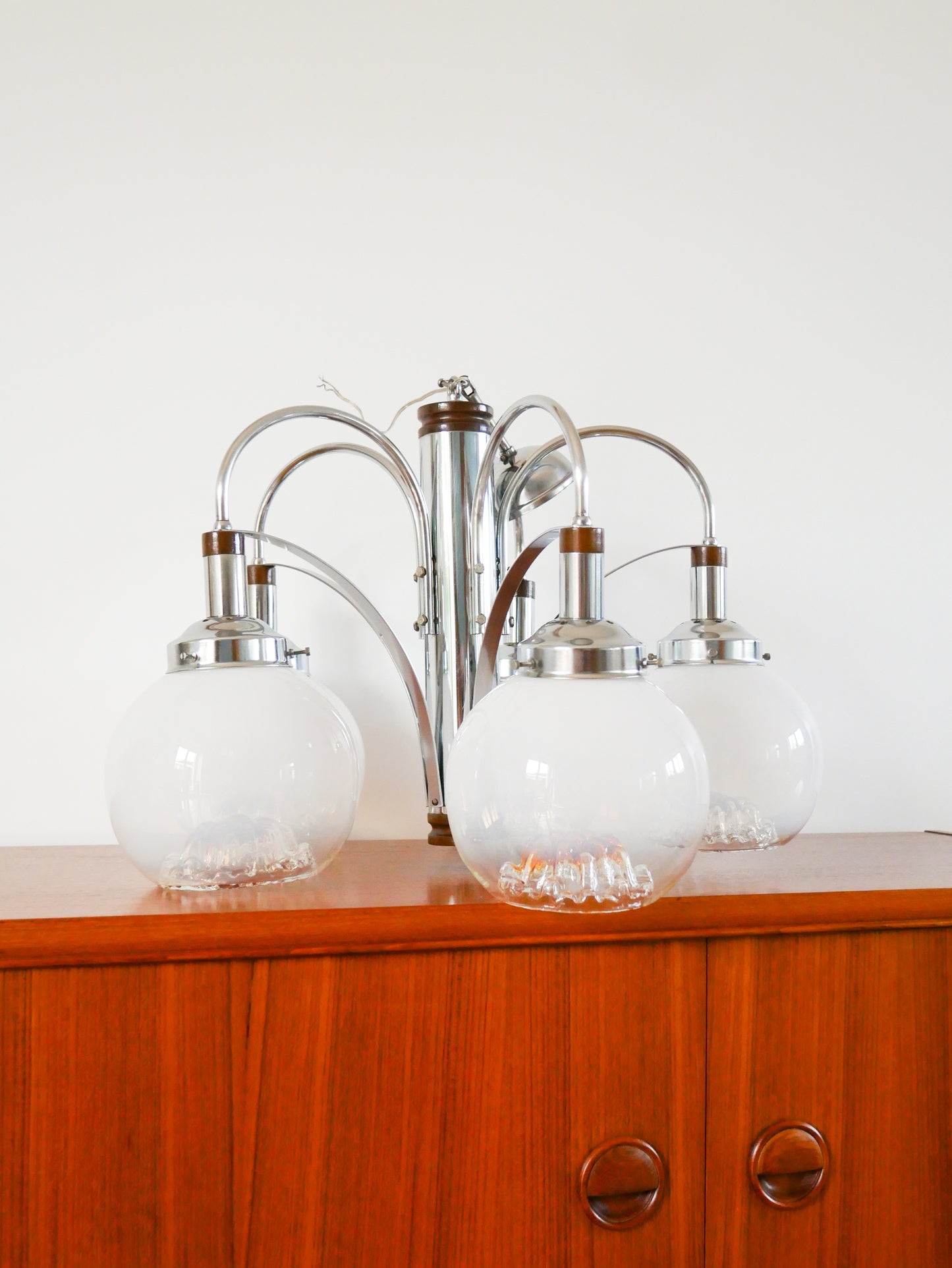 Lustre Gaetano Sciolari, 5 feux, en verre de Murano, Opaline et Ambré, 1970