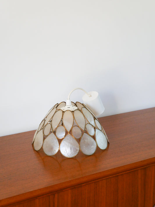 Petite suspension en nacre, 1960 - 25 cm