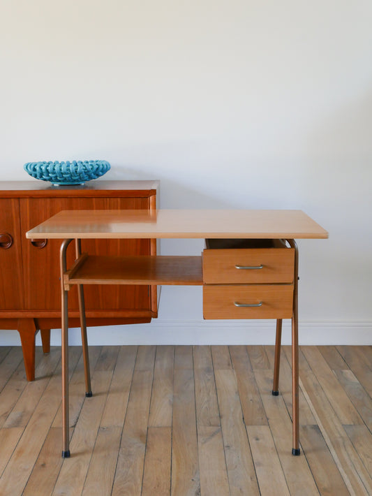 Bureau pour enfants, en bois de hêtre, formica et fer Marron, 1960