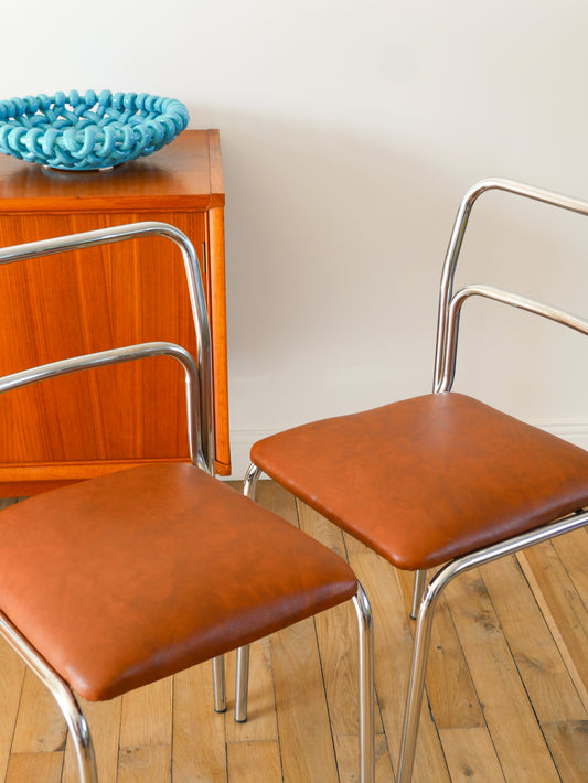 Paire de chaises en chrome et skaï, Fauve, Design Bauhaus, 1970
