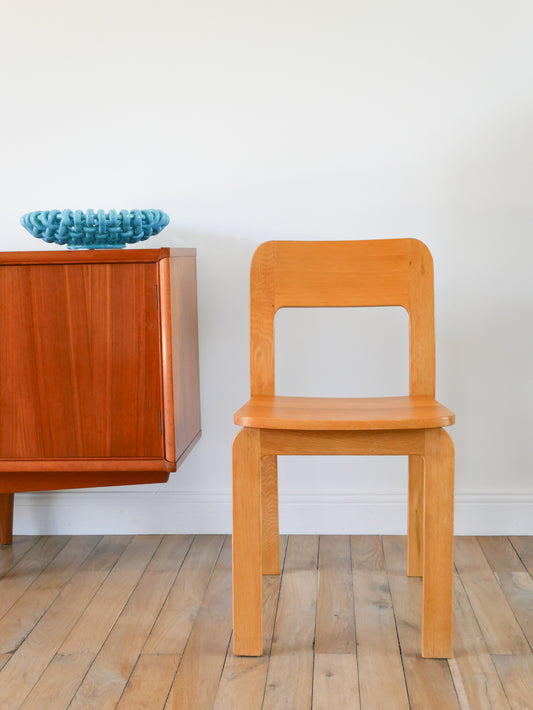 Chaise en chêne massif, Design, 1980