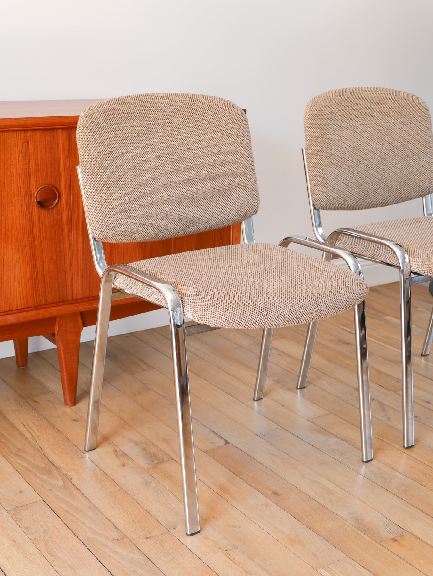 Paire de chaises en chrome et Laine, Beige, 1980