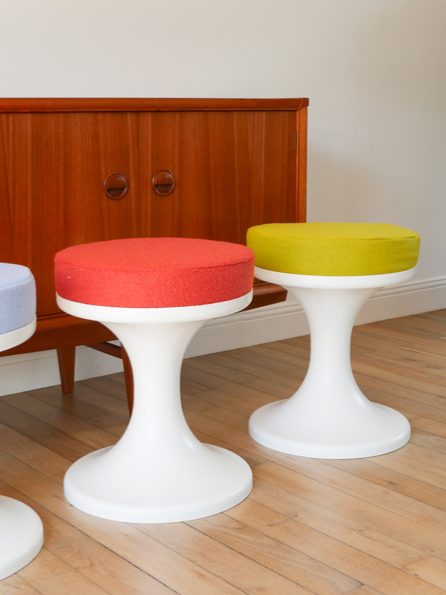 Tabouret tulipe en Plastique et Laine, Rouille, Design Space Age, 1970