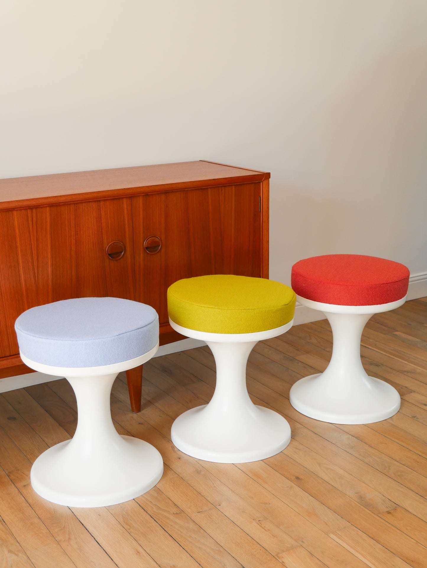 Tabouret tulipe en Plastique et Laine, Rouille, Design Space Age, 1970