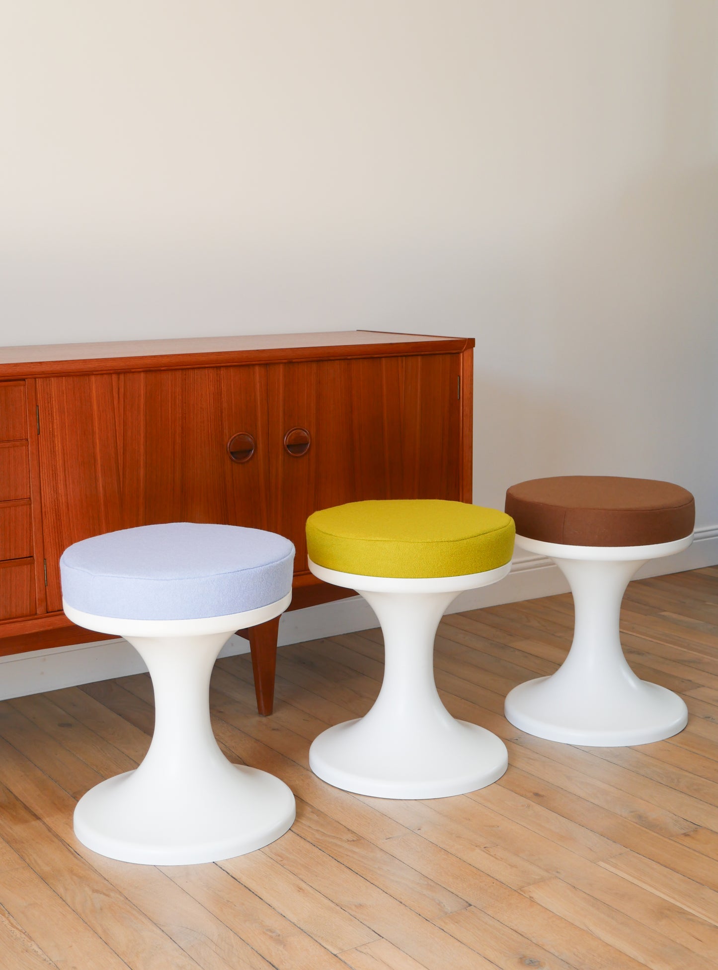 Tabouret tulipe en Plastique et Laine, Baby Blue, Design Space Age, 1970
