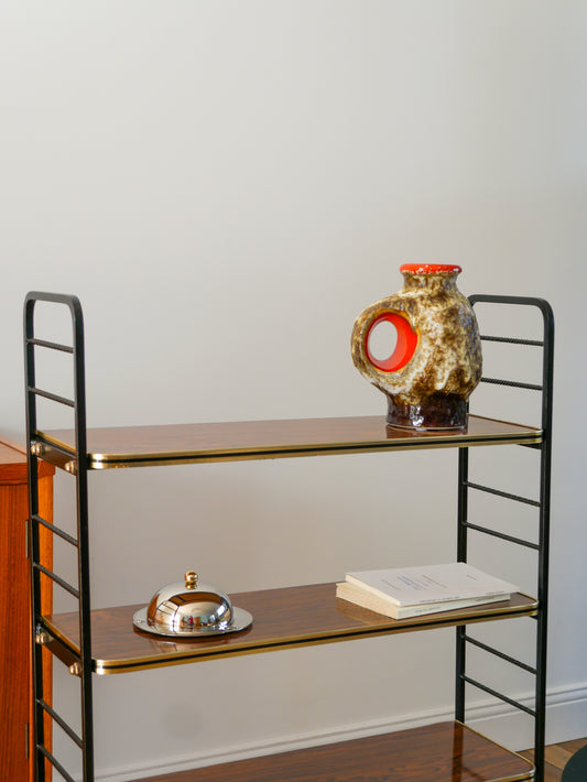 Étagère sur pieds en formica, fer noir et laiton, 1960