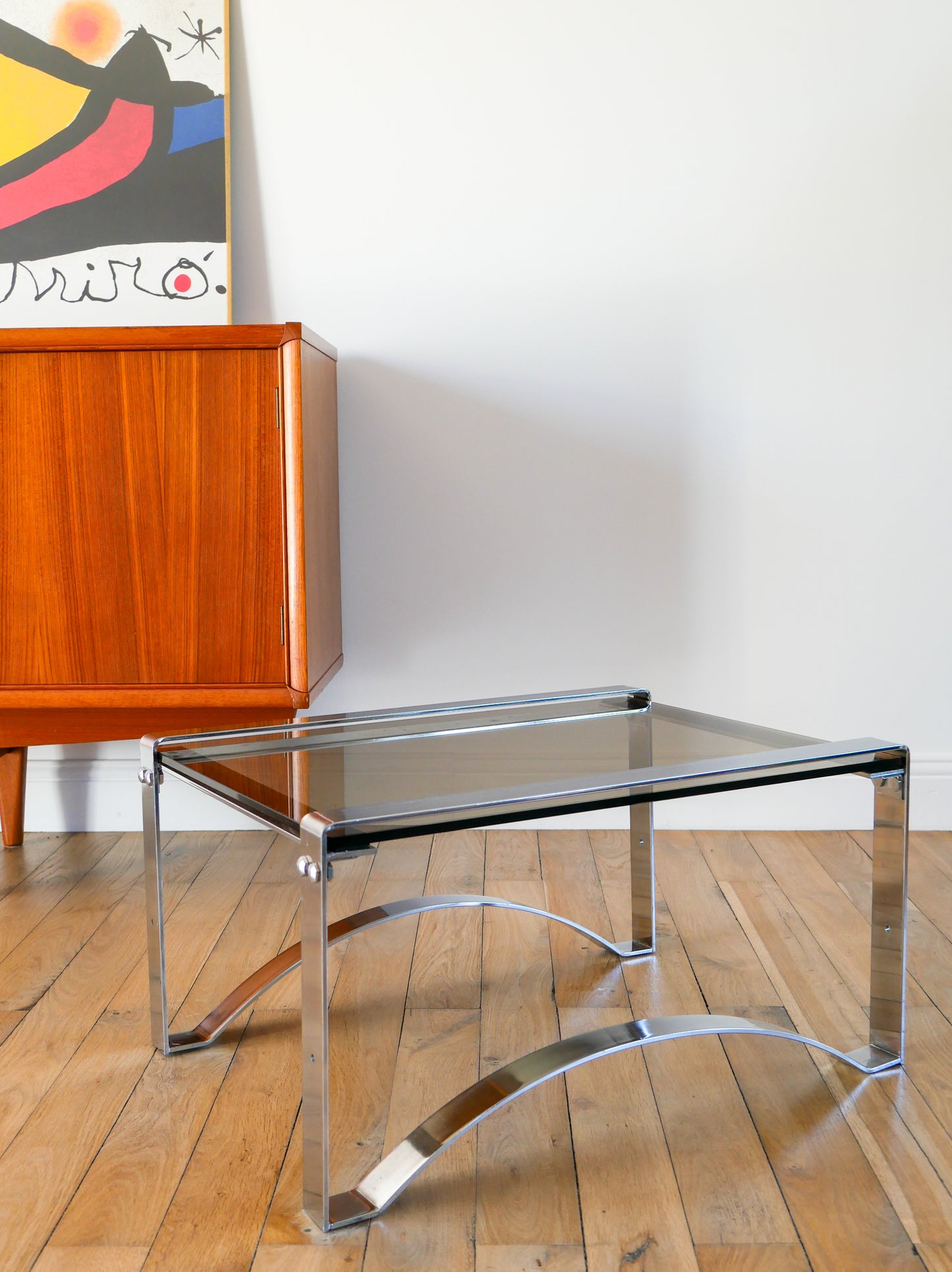 Table basse rectangulaire en chrome et verre fumé, pieds arqués, Space Age, Design, 1970