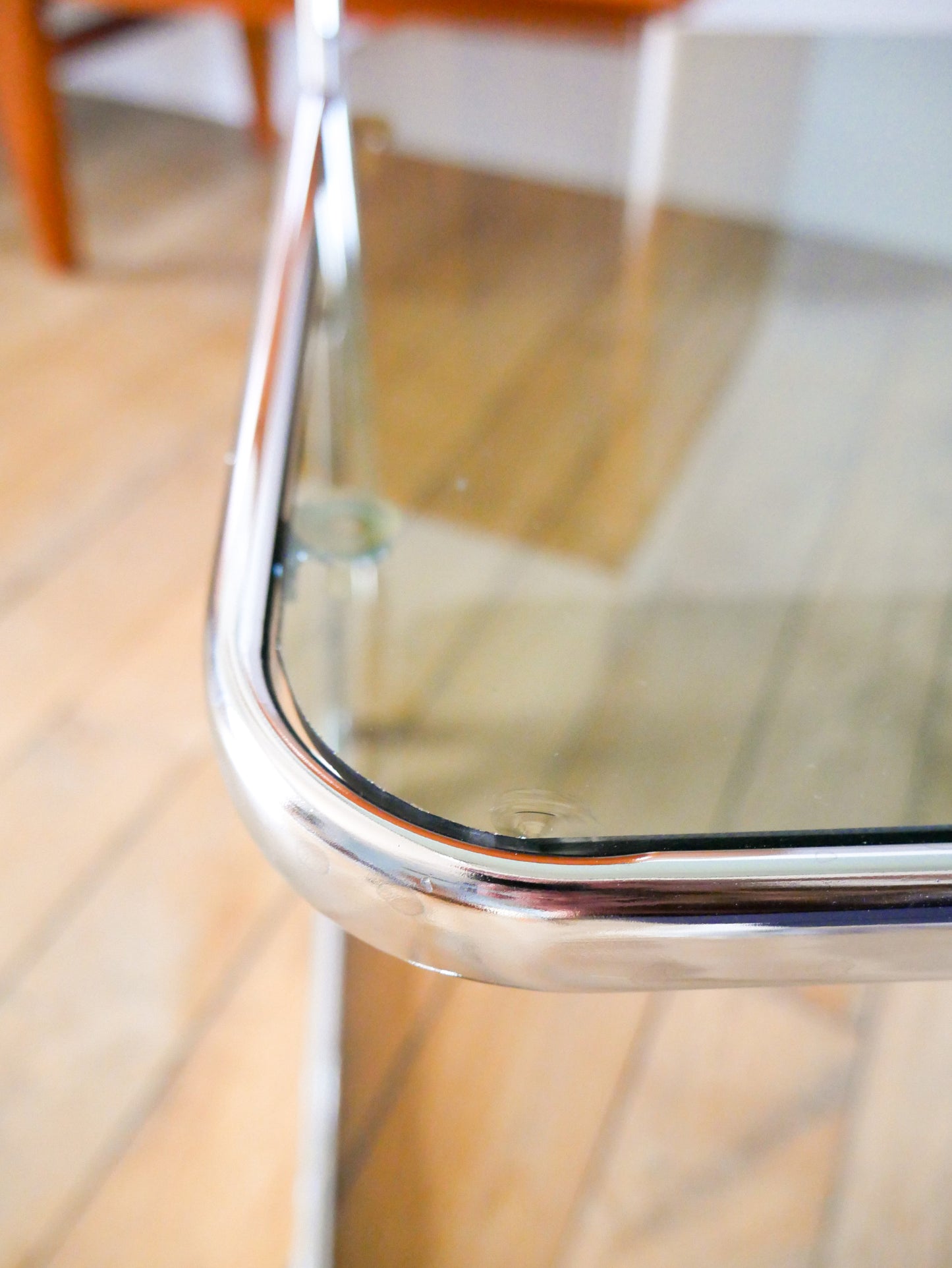 Table d'appoint tubulaire en chrome et verre fumé, double plateaux, Design, 1970