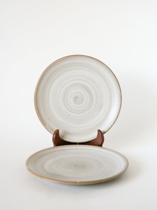 Paire d'assiettes en grès, Beige & Blanc, Niderviller, 1960
