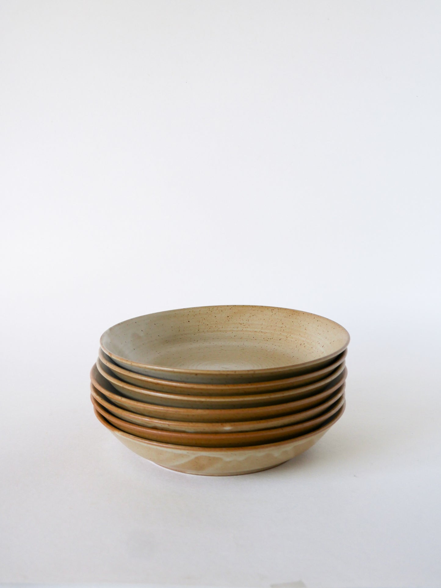 Lot de 7 petites assiettes creuses Brunch en grès vernissé, 1970 - 19 cm