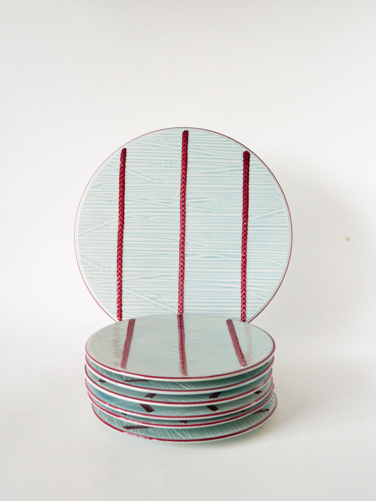 Ensemble composé de 6 assiettes à dessert et d'un plat en barbotine effet Roseaux, Bleu Ciel & Rose, 1960
