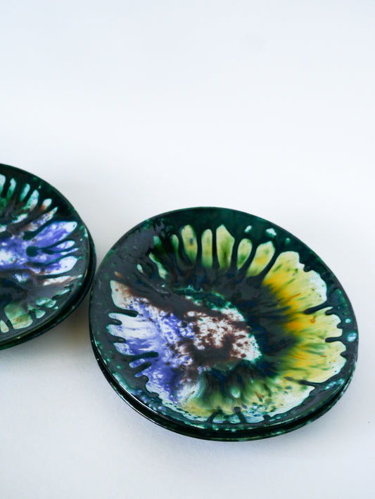 Lot de 5 assiettes plates ovoïdes en céramique du Morvan, 1970