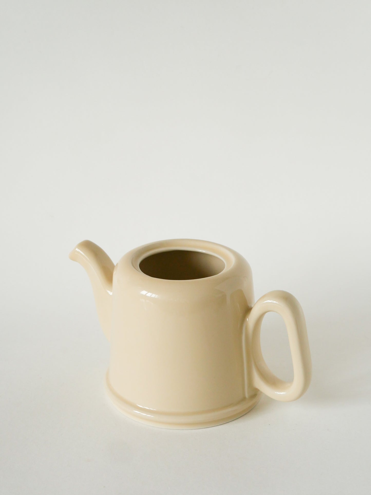 Théière en céramique, Jaune beurre et Doré, 1950