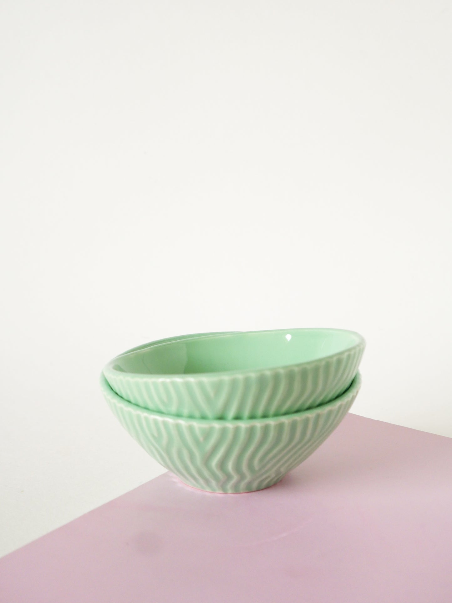 Paire de mini bols en Barbotine, Menthe, Digoin Sarreguemines, 1960
