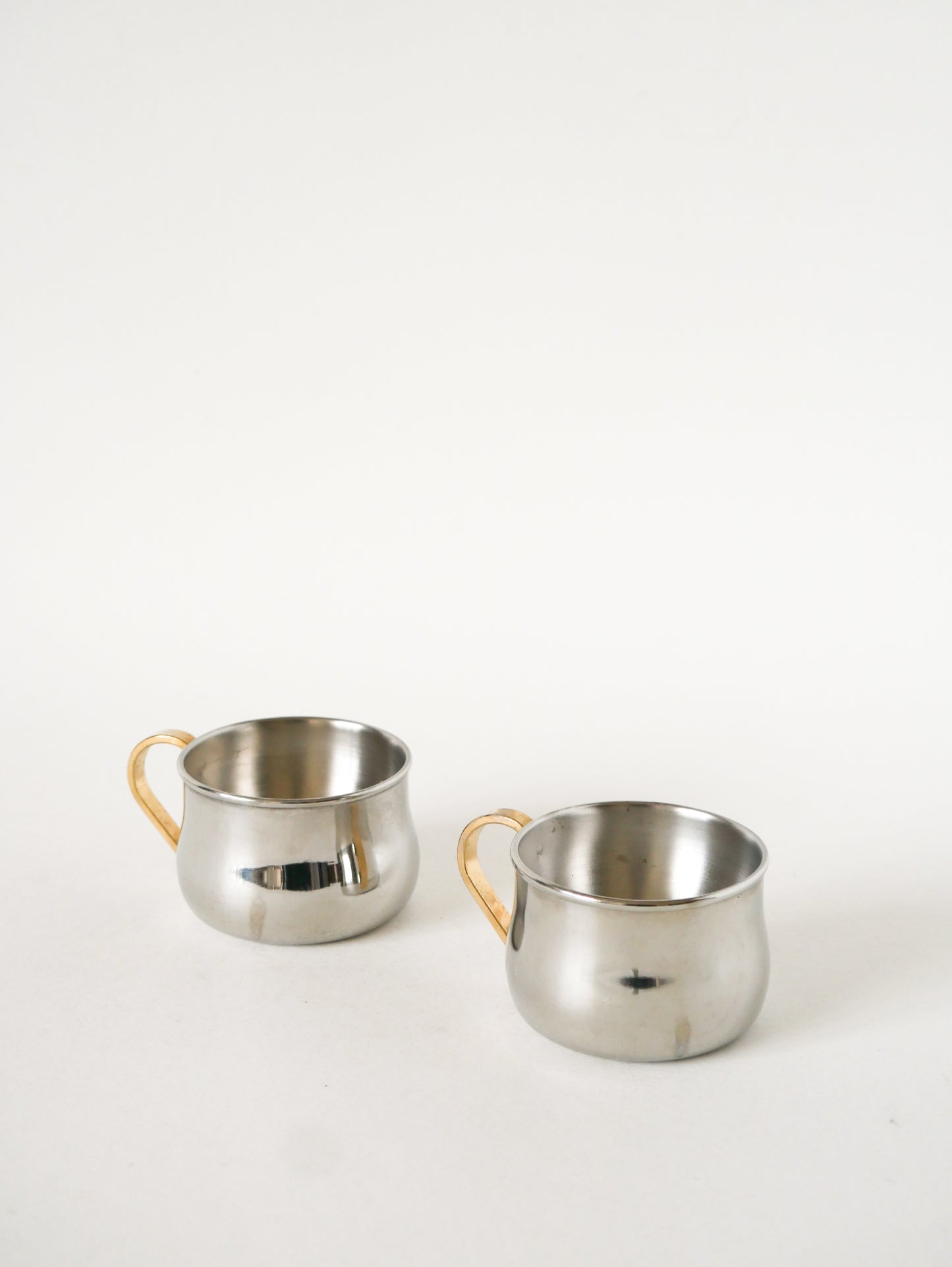 Duo de tasses à expresso en inox double parois Made in Italy, Design, 1970