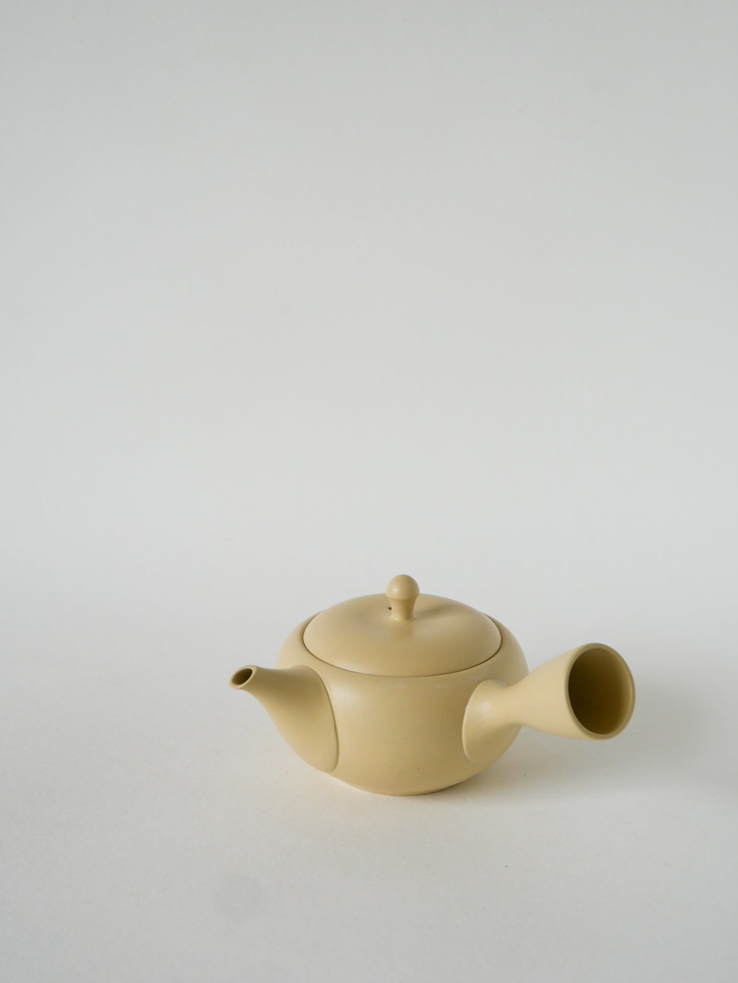 Mini théière japonaise, Ivoire, Vintage